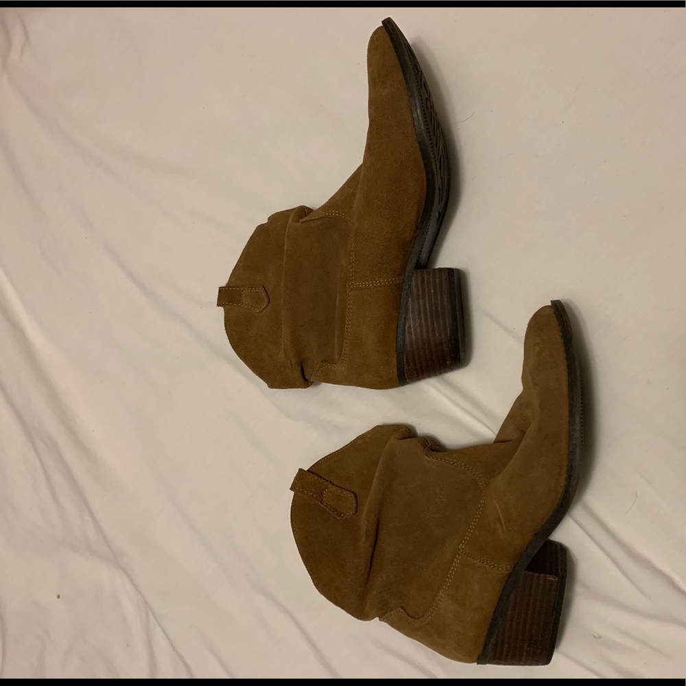Boots - Picture 2 of 3
